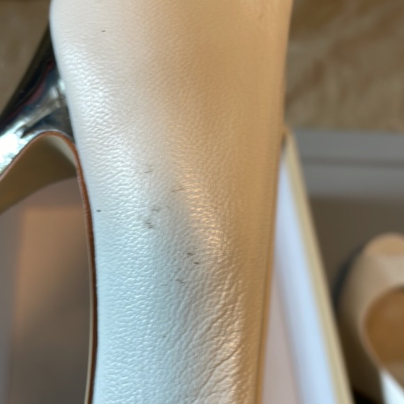 White platform heels - Picture 2 of 9